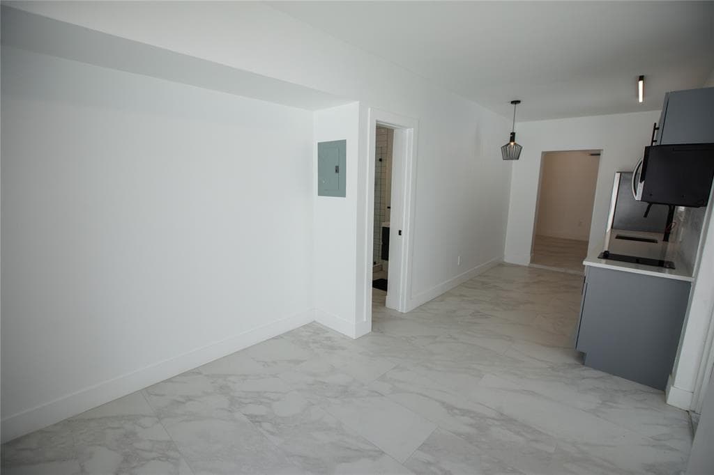 1112-4 kitchen