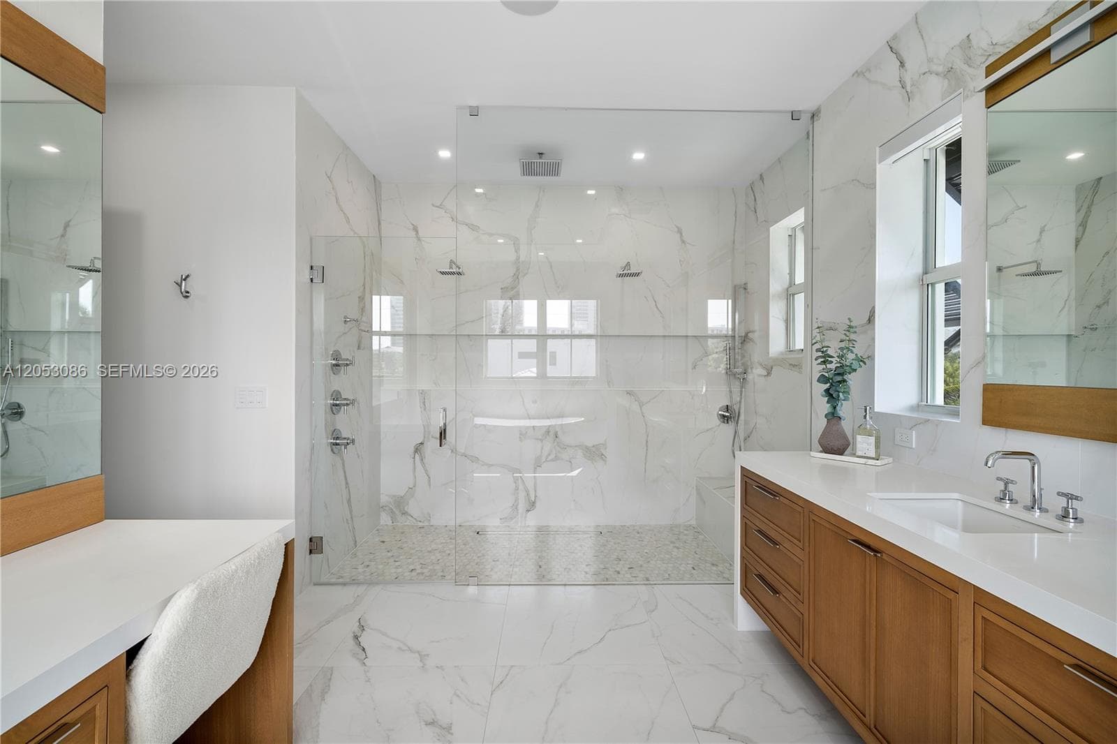 728 Malaga Dr photo 42