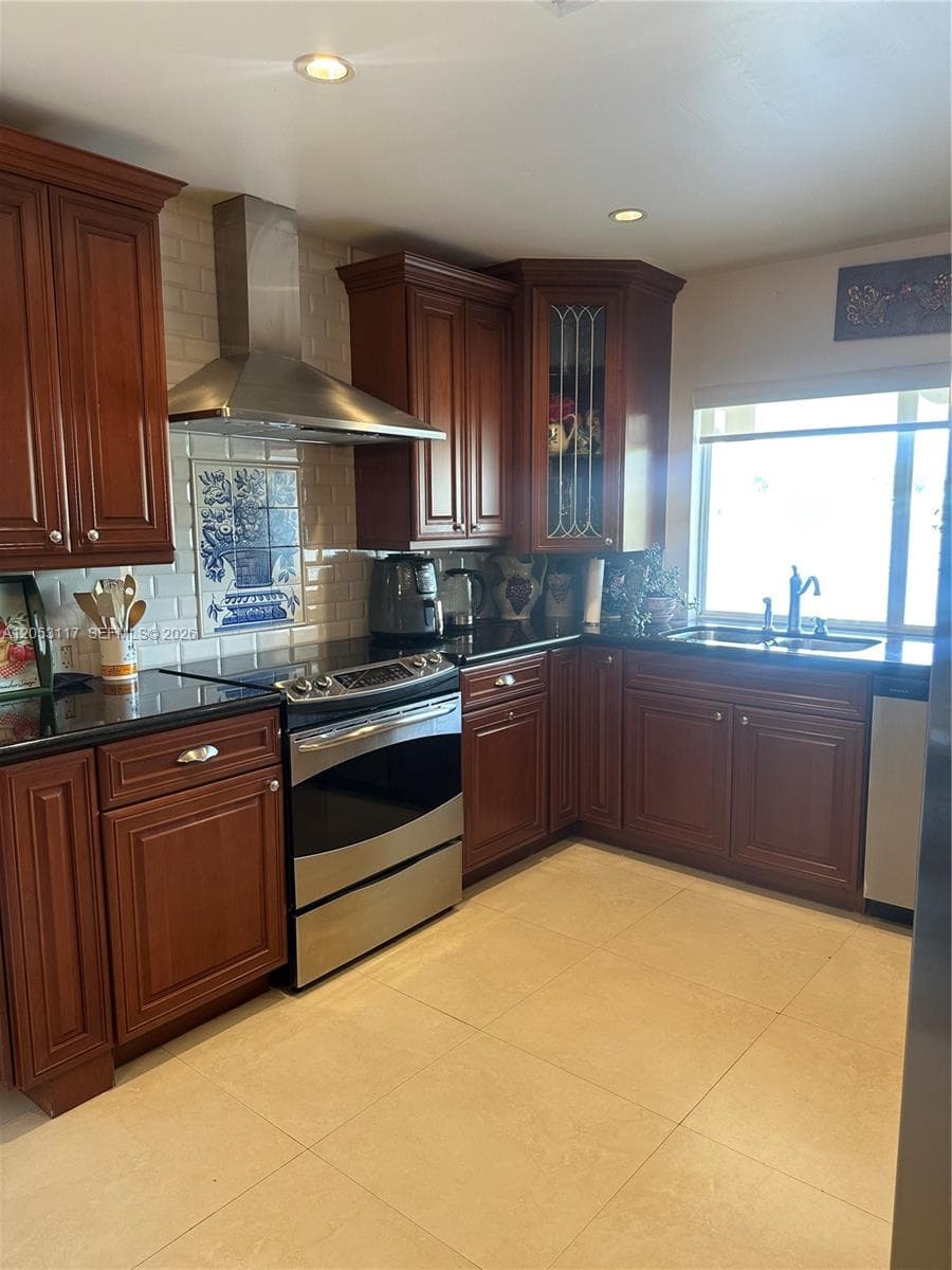 5030 SW 149th Pl photo 4
