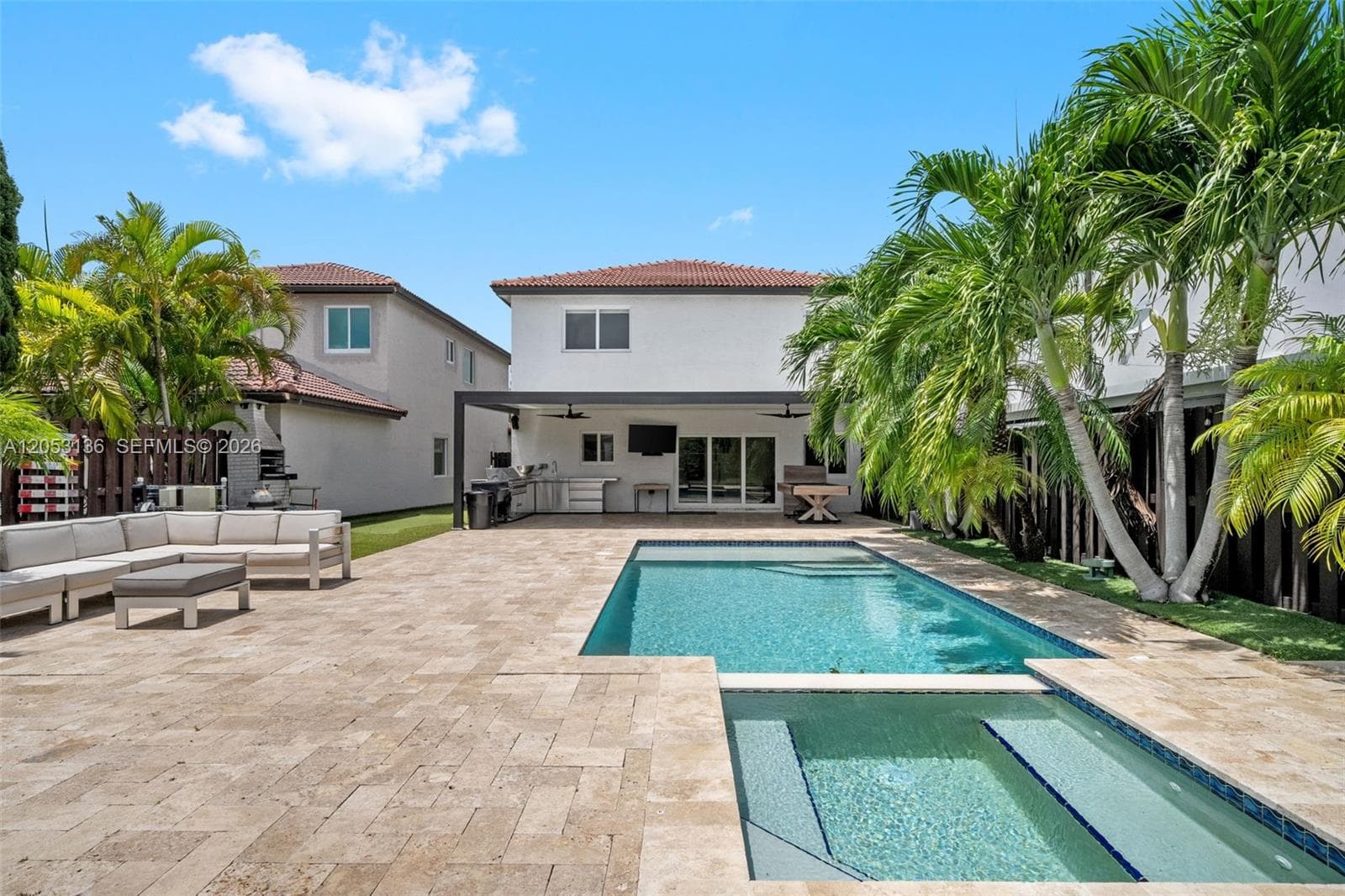 12050 SW 135th Ter photo 32
