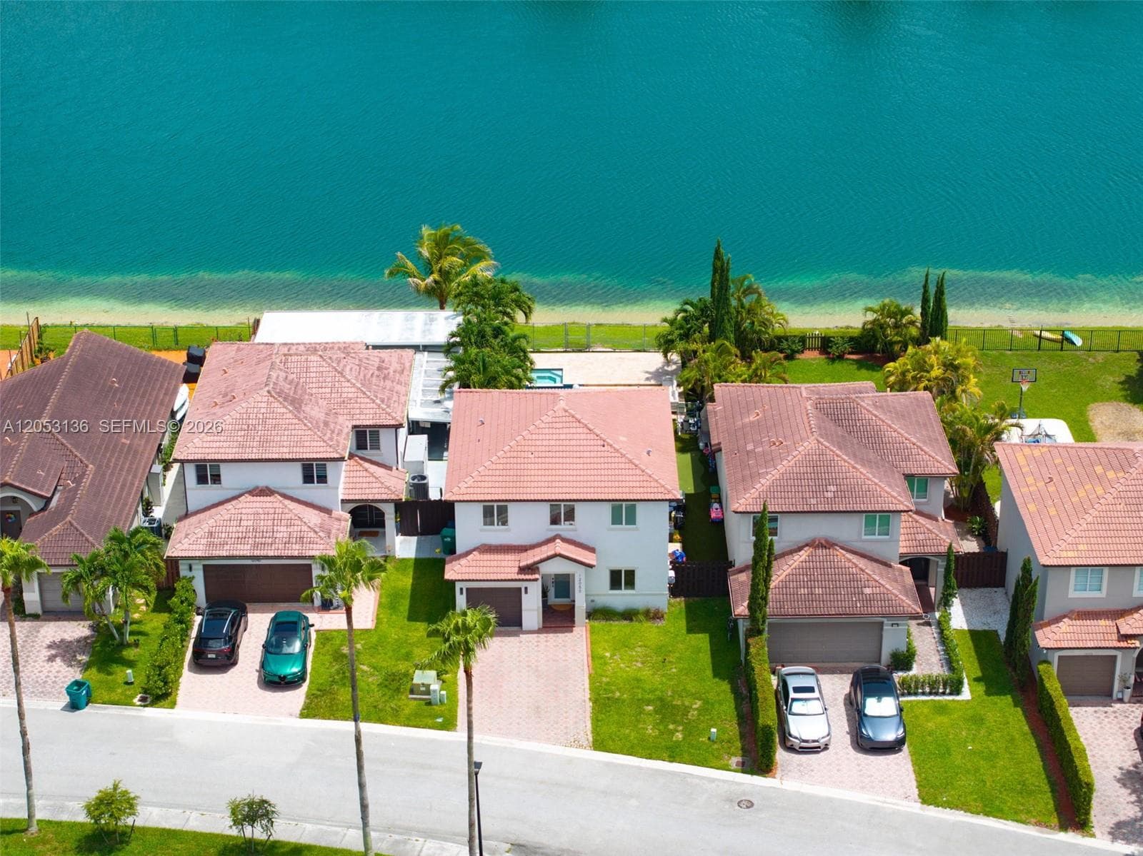 12050 SW 135th Ter photo 1