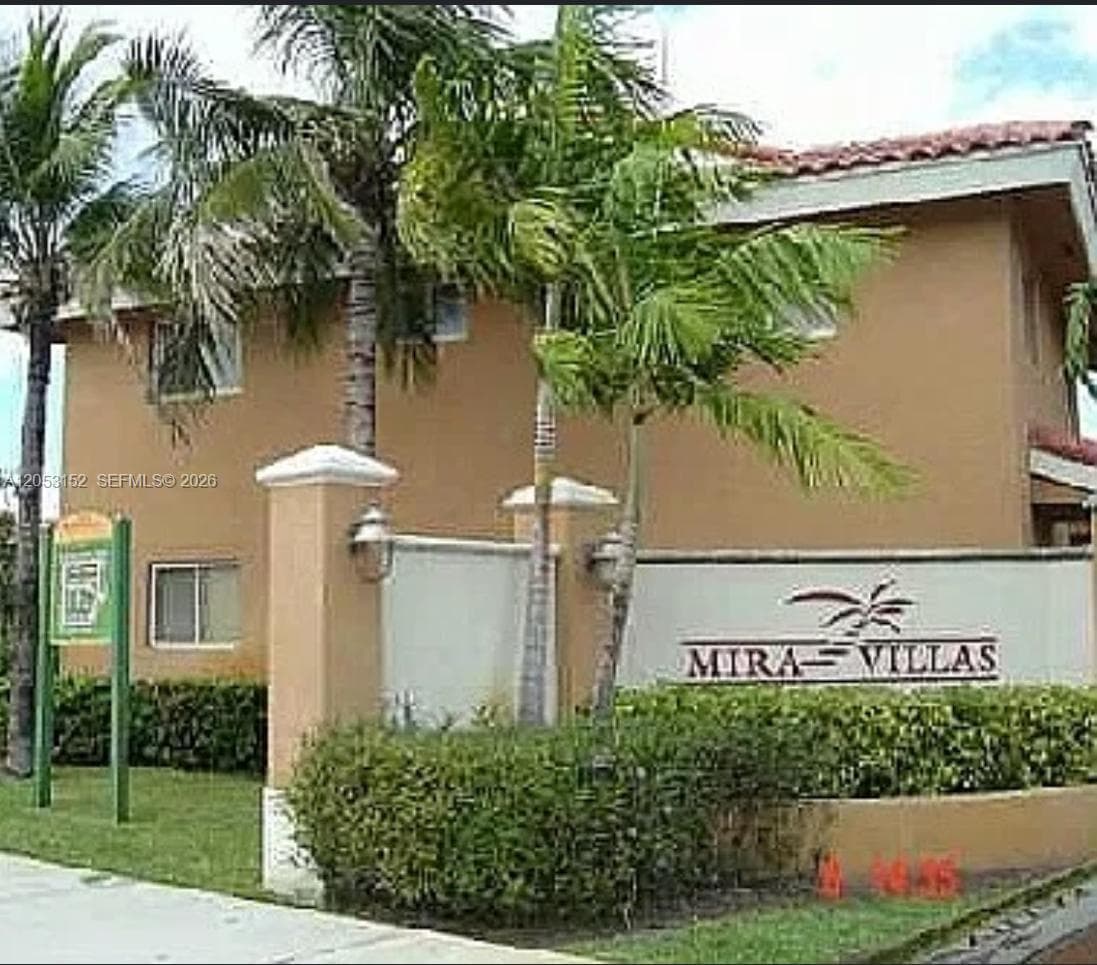 Mira Villas Condo · #329 in Miami - Photo 16