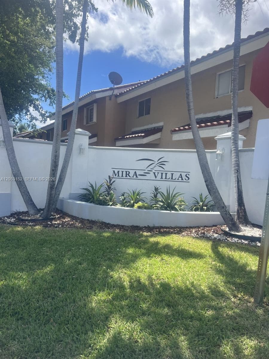 Mira Villas Condo · #329 in Miami - Photo 12