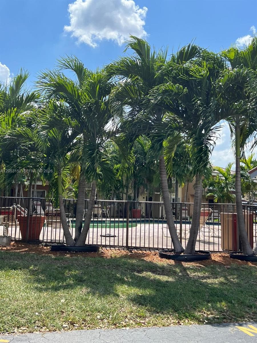 Mira Villas Condo · #329 in Miami - Photo 14