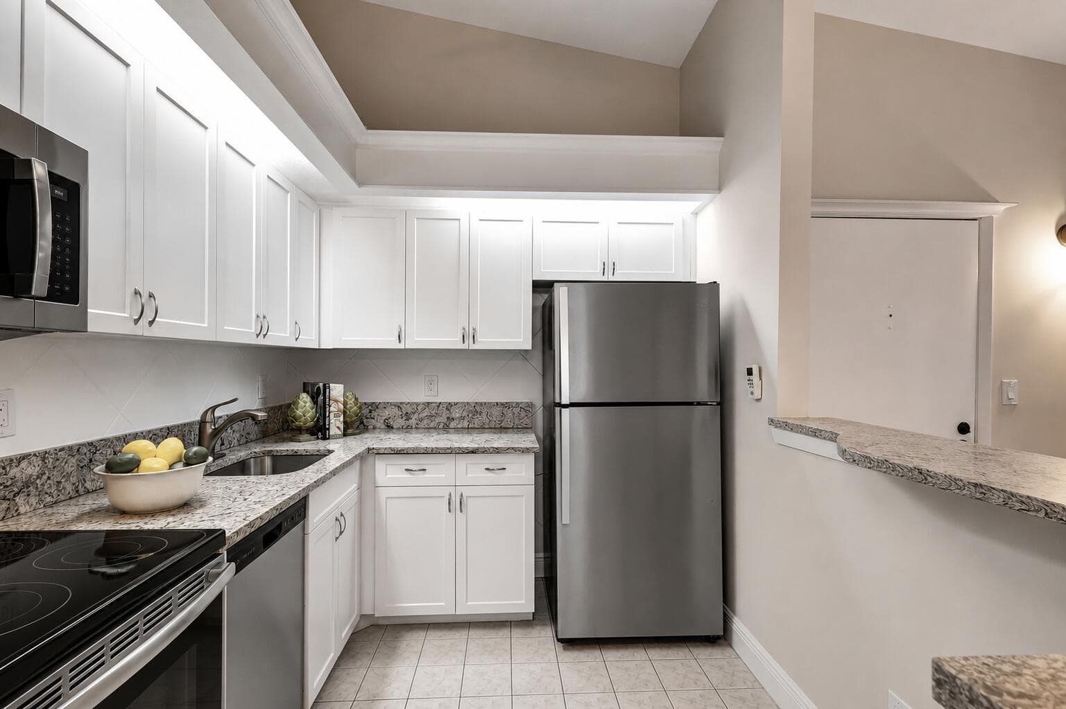 4 - Kitchen