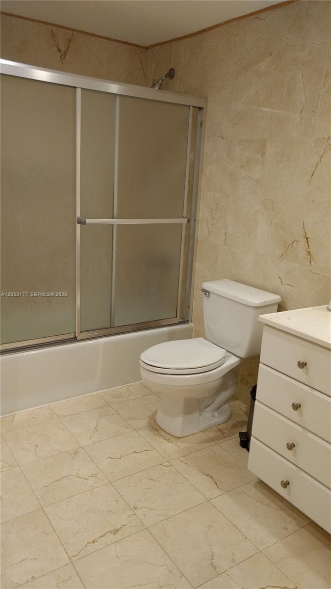 Oceanview Condo A · #1014 in Sunny Isles Beach - Photo 4