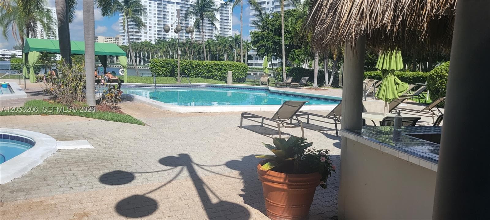 THE CLIPPER AT BISC COVE · #111 in Aventura - Photo 17