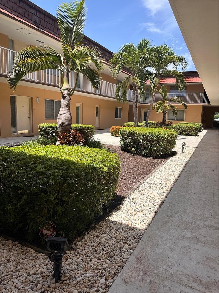 LAKEVIEW GARDENS · #107F in Miami - Photo 1