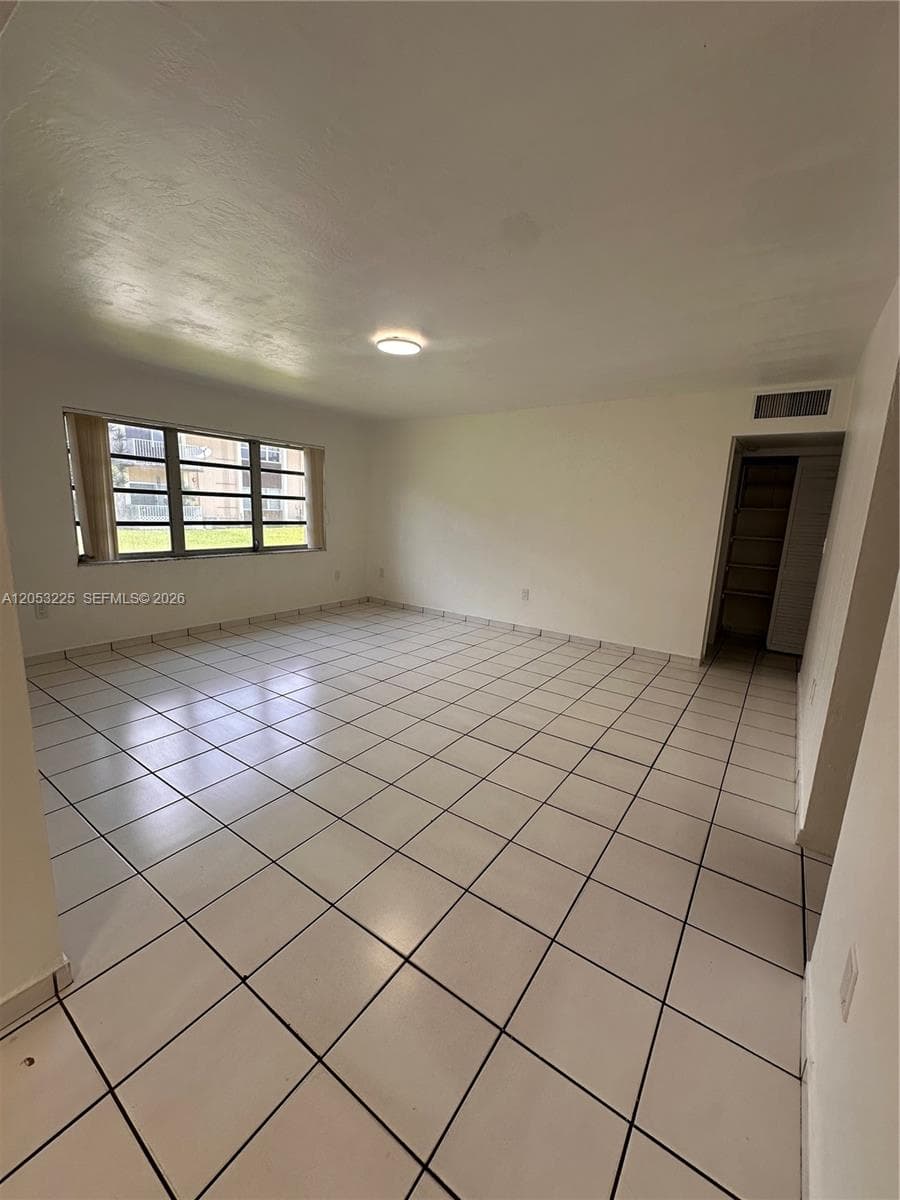 LAKEVIEW GARDENS · #107F in Miami - Photo 8