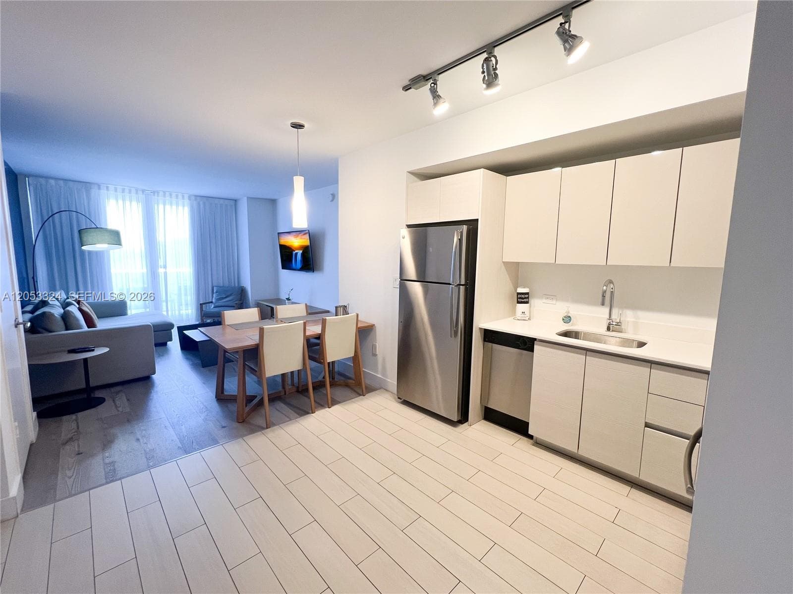 BEACHWALK RESORT · #R1503 in Hallandale Beach - Photo 4