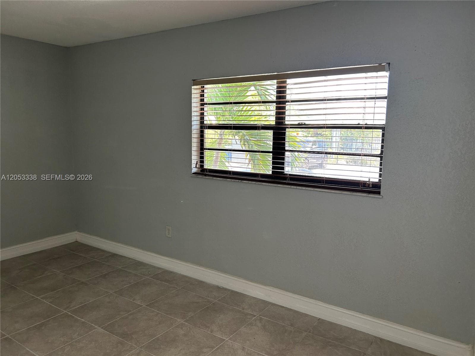 MADISON CONDO · #5 in Hollywood - Photo 13