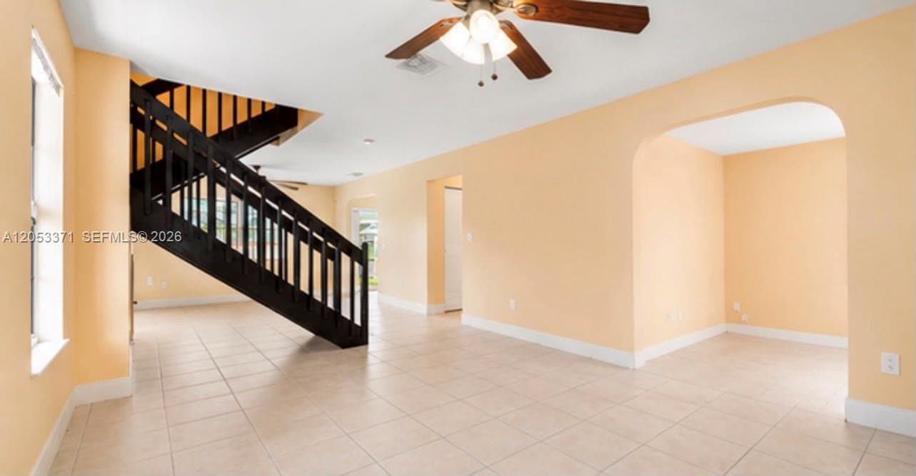 11737 SW 116th Ter photo 2