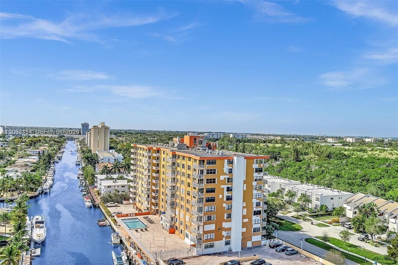 WATERSIDE TOWERS CONDO · #209 in North Miami - Photo 27