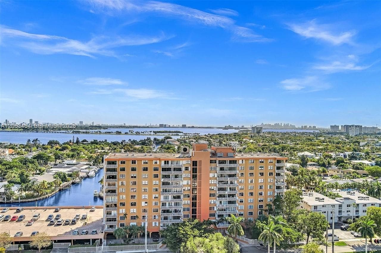WATERSIDE TOWERS CONDO · #209 in North Miami - Photo 26
