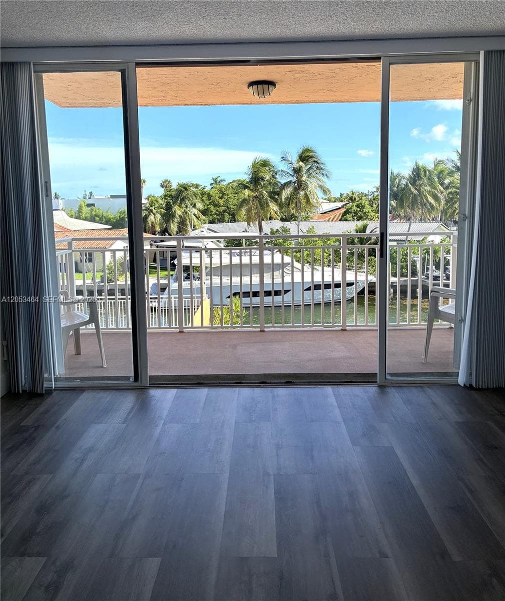 WATERSIDE TOWERS CONDO · #209 in North Miami - Photo 1