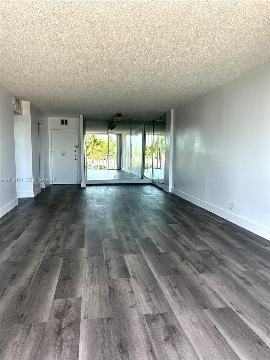 WATERSIDE TOWERS CONDO · #209 in North Miami - Photo 9