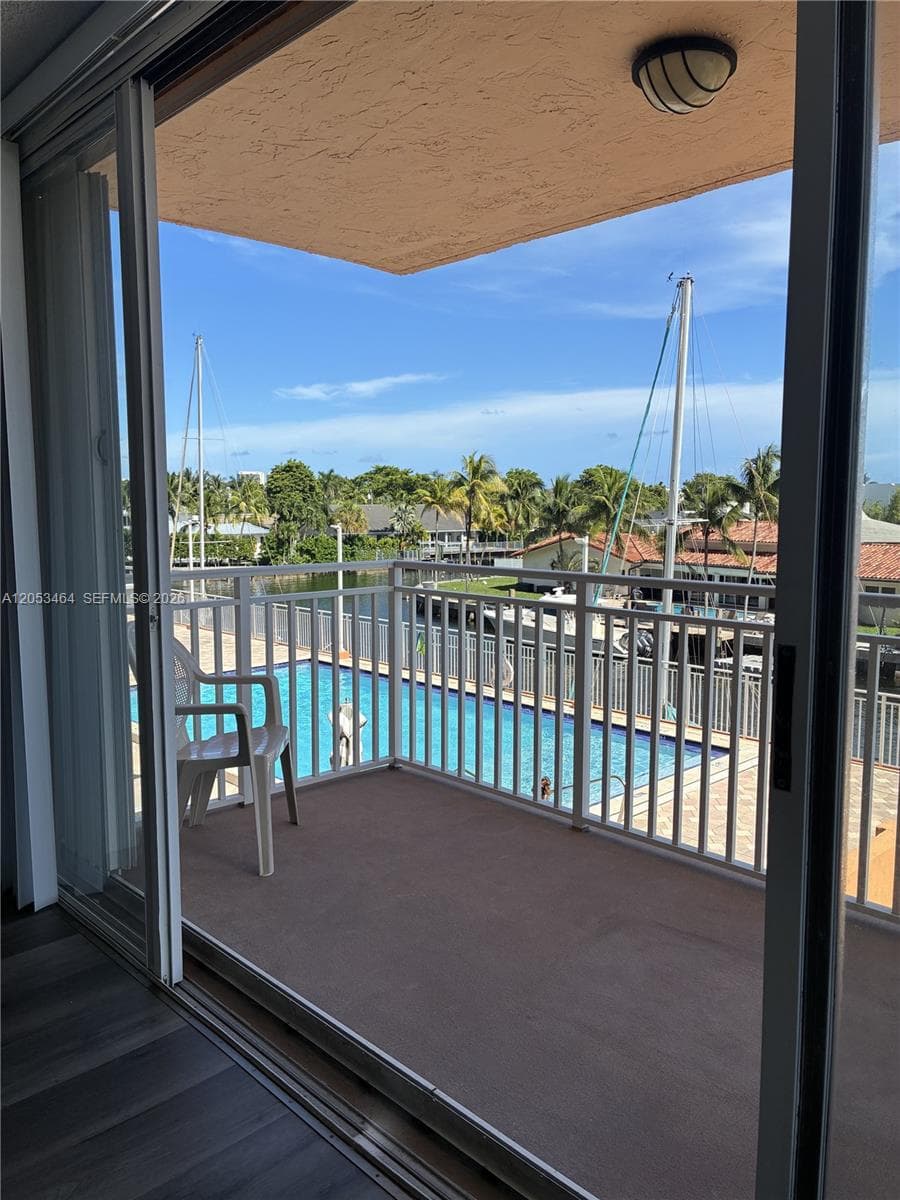 WATERSIDE TOWERS CONDO · #209 in North Miami - Photo 4