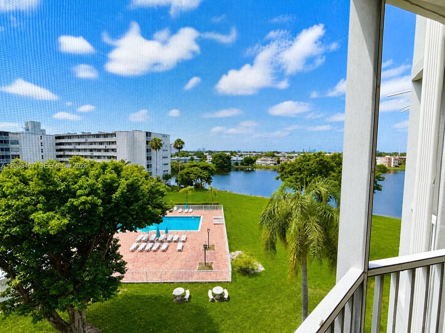 Jade Winds · #605-1 in Miami - Photo 25