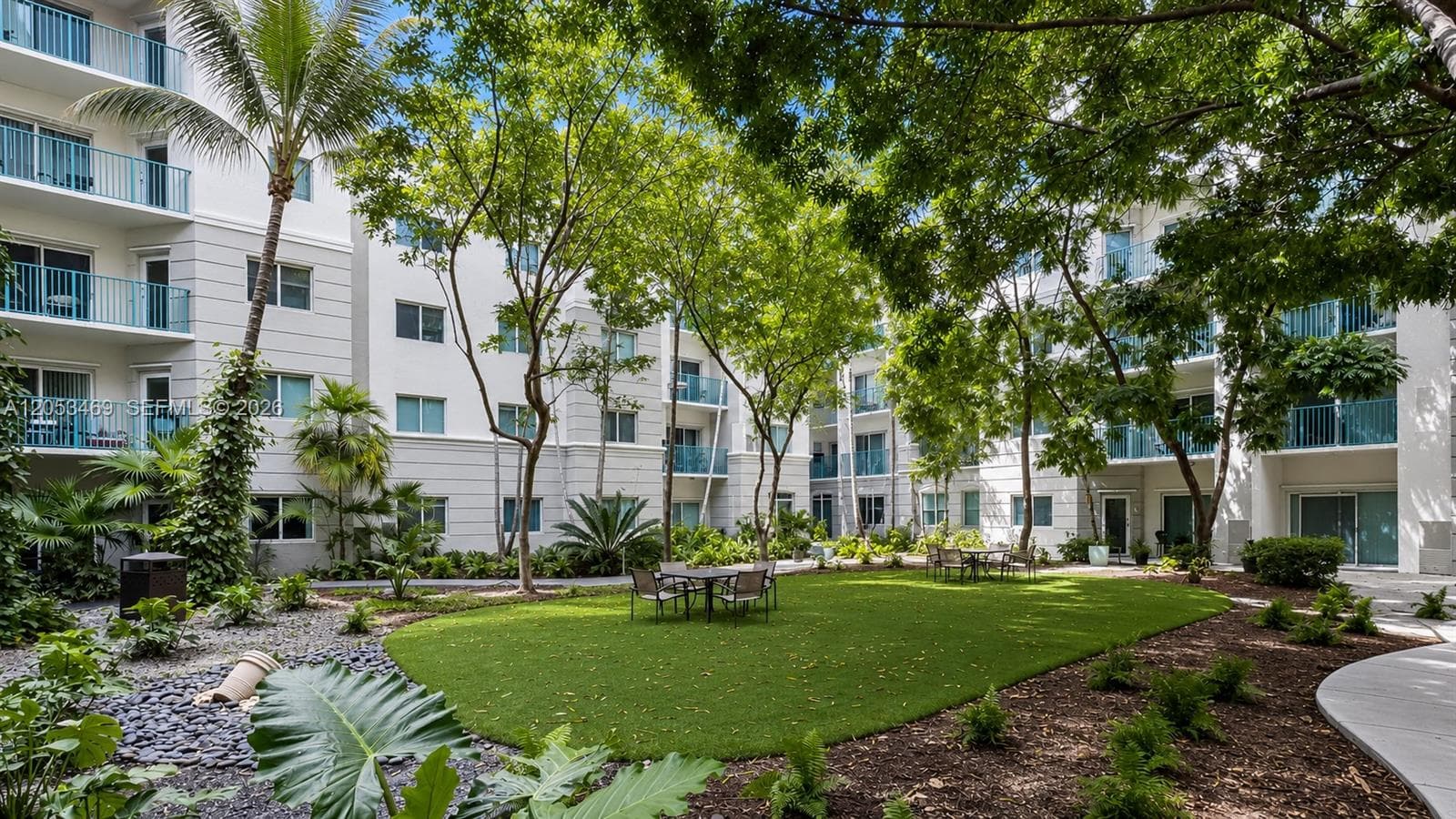 VALENCIA CONDO · #608 in South Miami - Photo 23