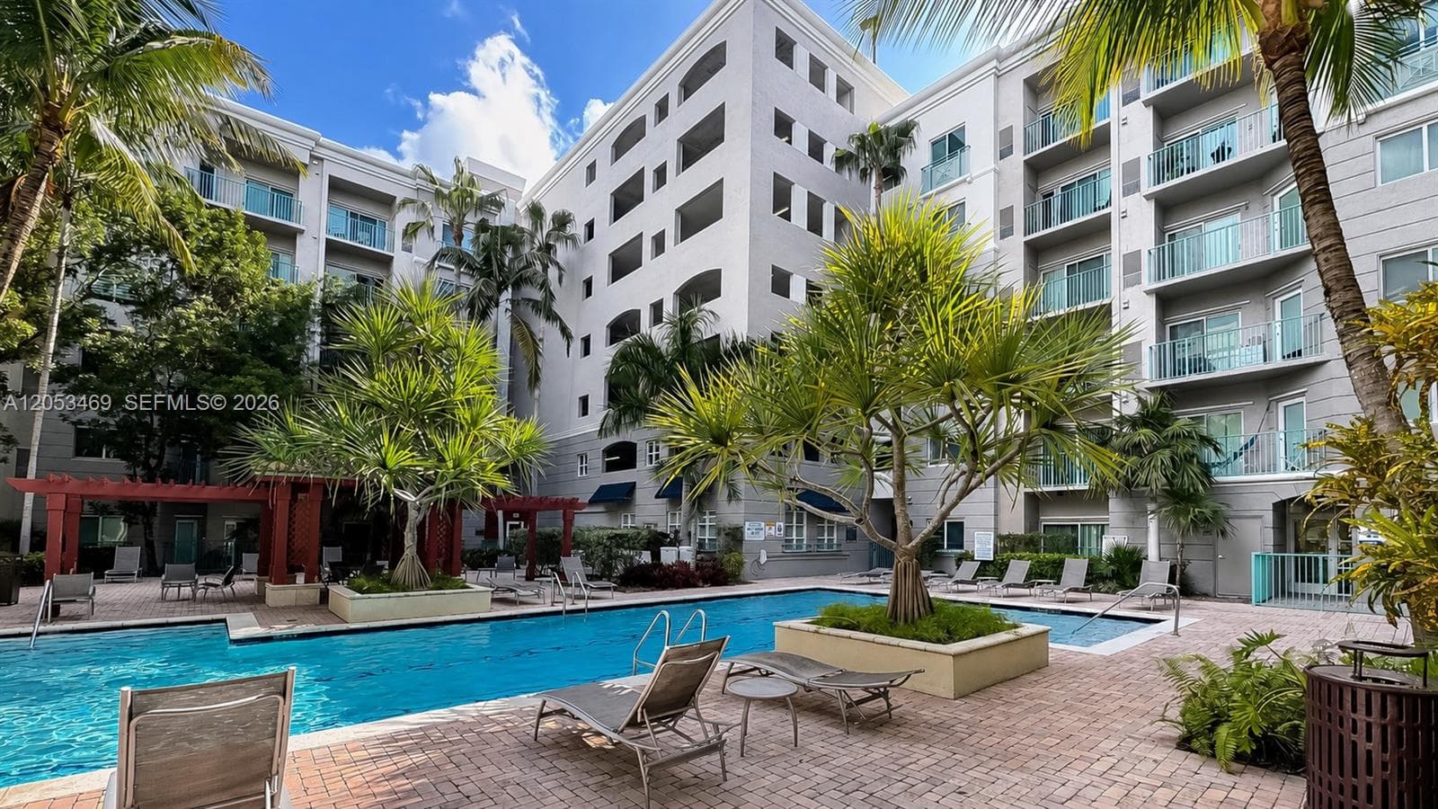 VALENCIA CONDO · #608 in South Miami - Photo 24