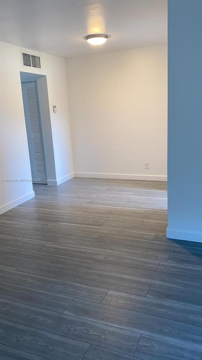 Floral Villa Apartments · #4 in Hollywood - Photo 6