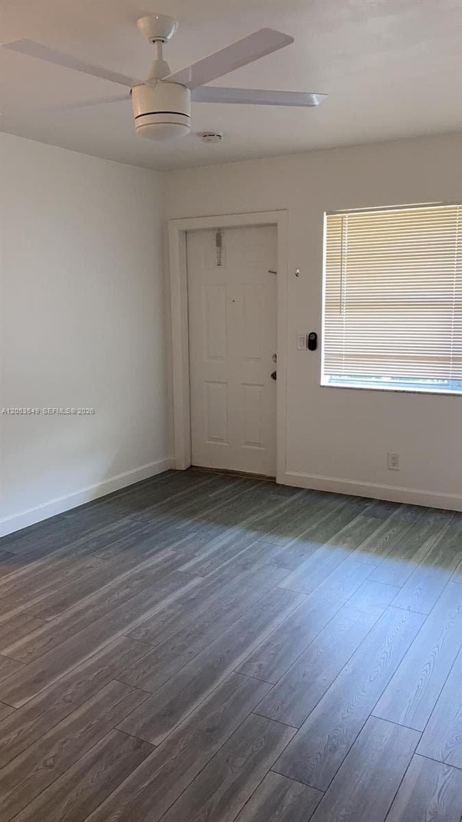 Floral Villa Apartments · #4 in Hollywood - Photo 10