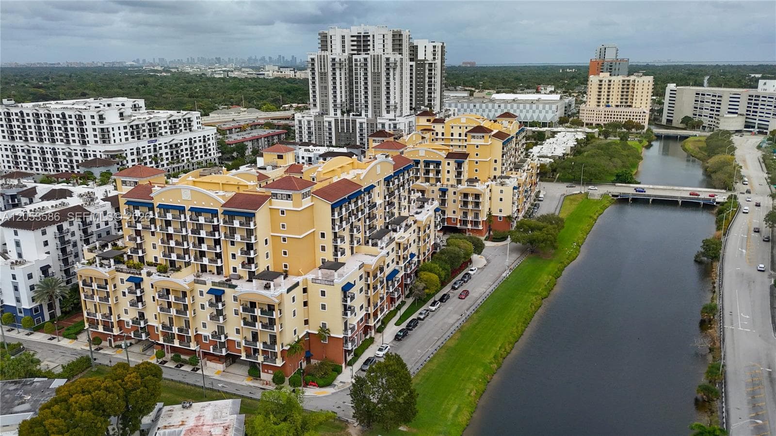 COLONNADE AT DADELAND SE · #708 in Miami - Photo 25