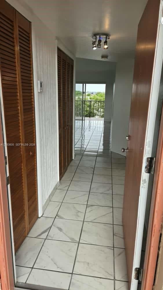 RAMBLEWOOD CONDO C · #PH11 in Miami - Photo 27