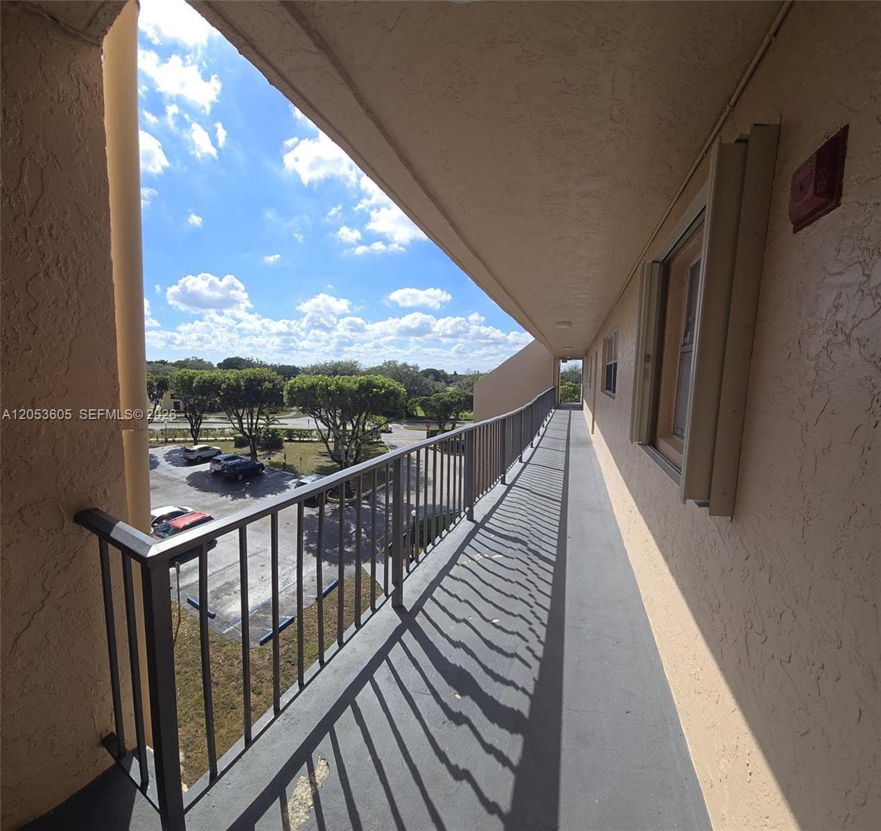 RAMBLEWOOD CONDO C · #PH11 in Miami - Photo 2
