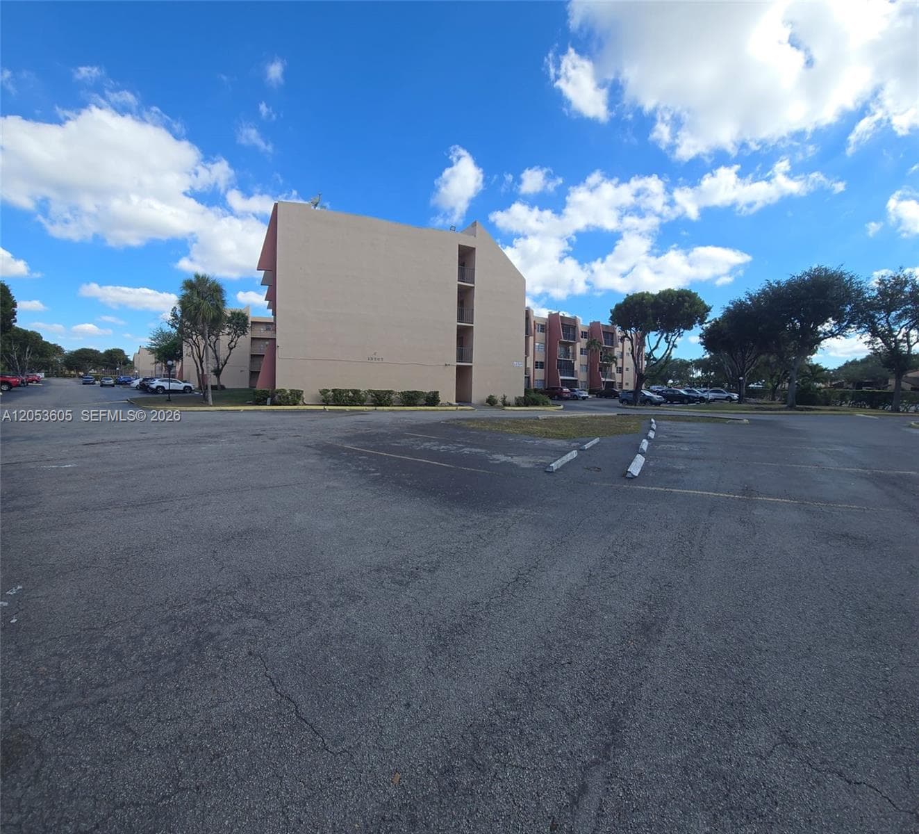 RAMBLEWOOD CONDO C · #PH11 in Miami - Photo 43