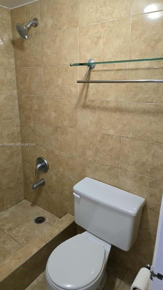 RAMBLEWOOD CONDO C · #PH11 in Miami - Photo 18