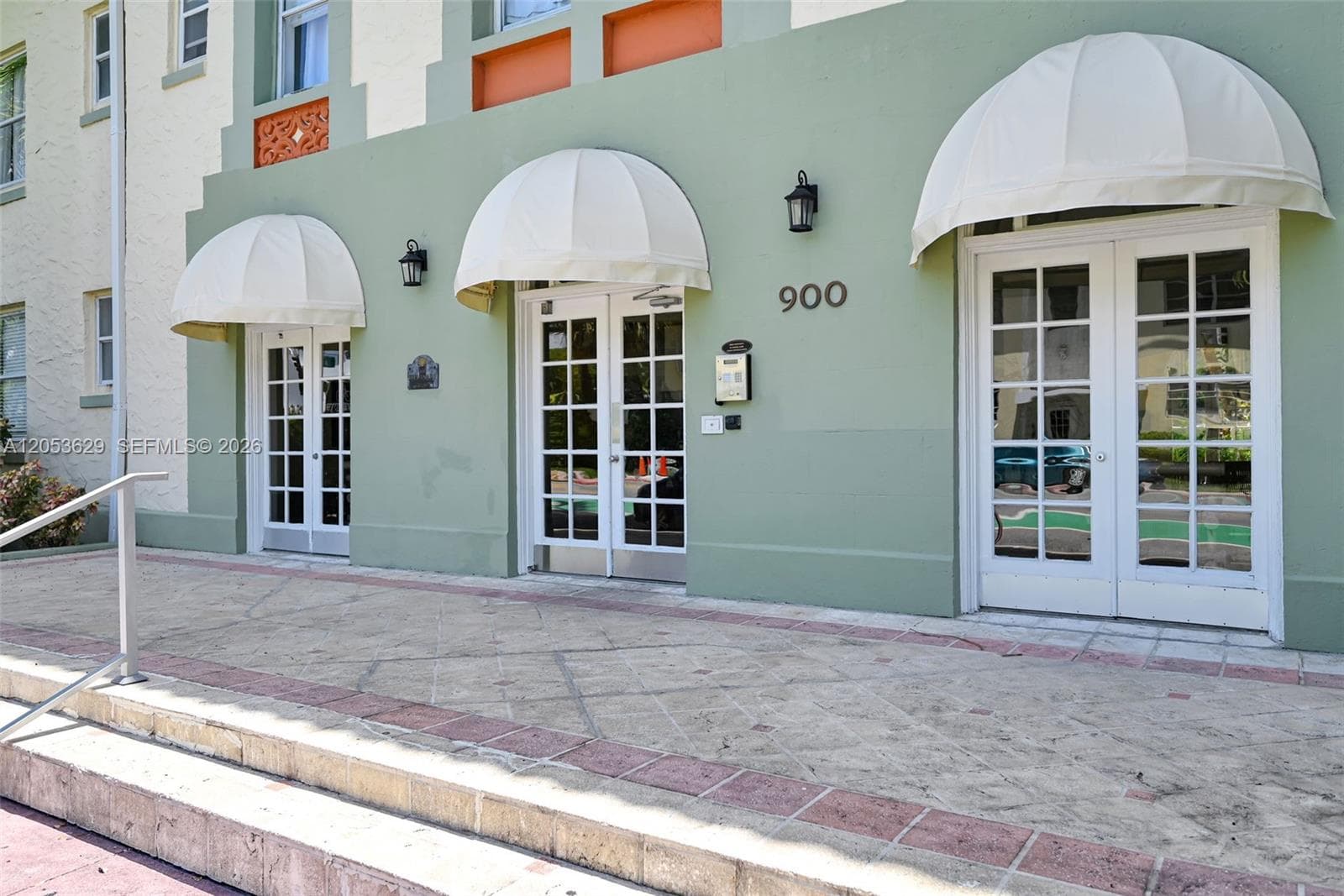 ESPLANADE BEACH CONDO · #104 in Miami Beach - Photo 4