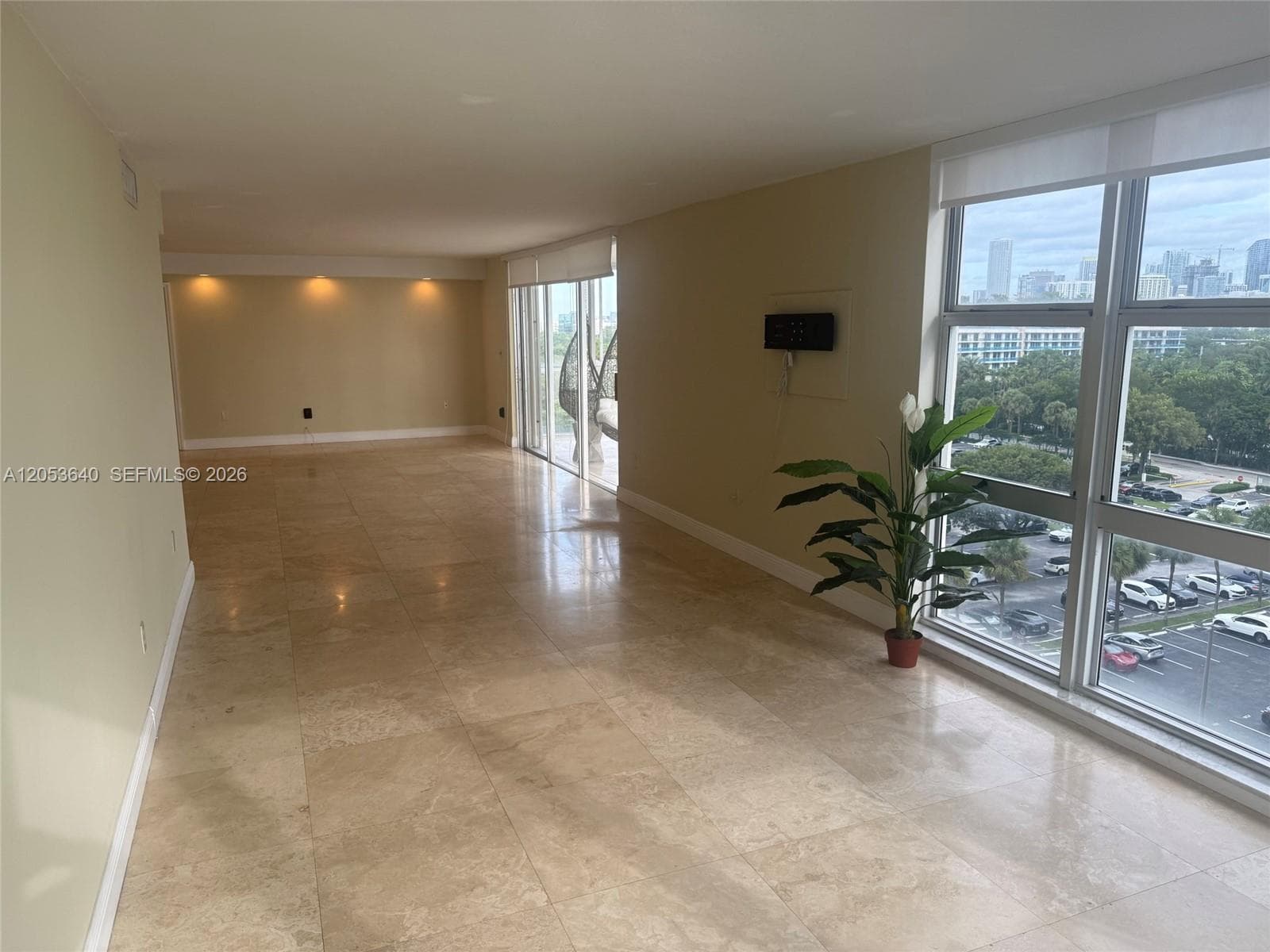 BRICKELL 25 · #1003 in Miami - Photo 4