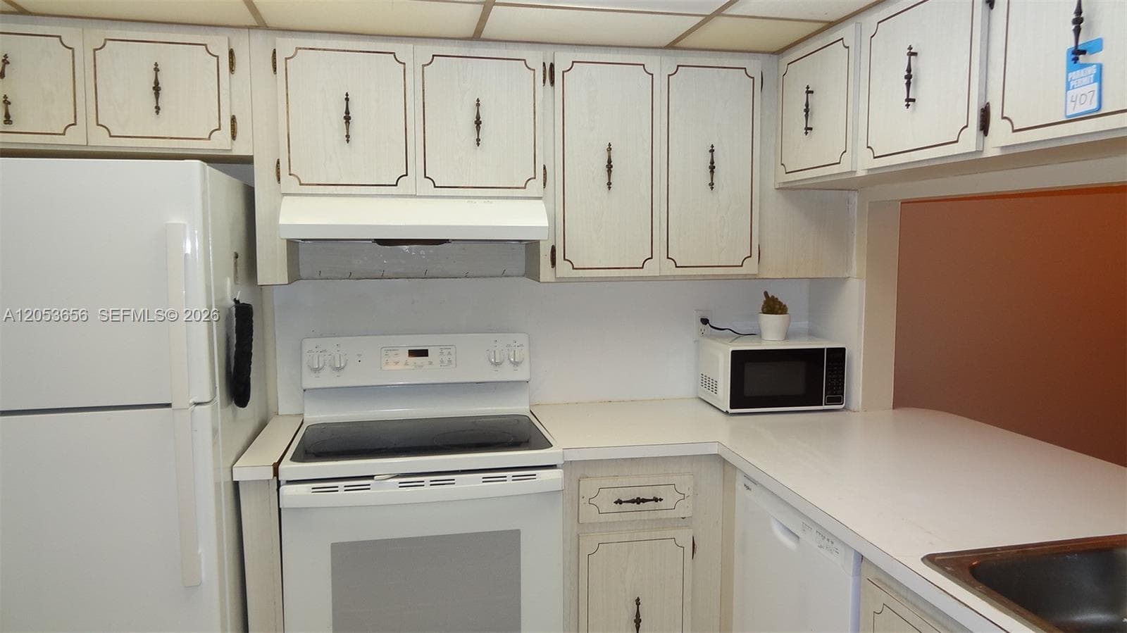 Sunshore Condo · #407 in North Miami Beach - Photo 4