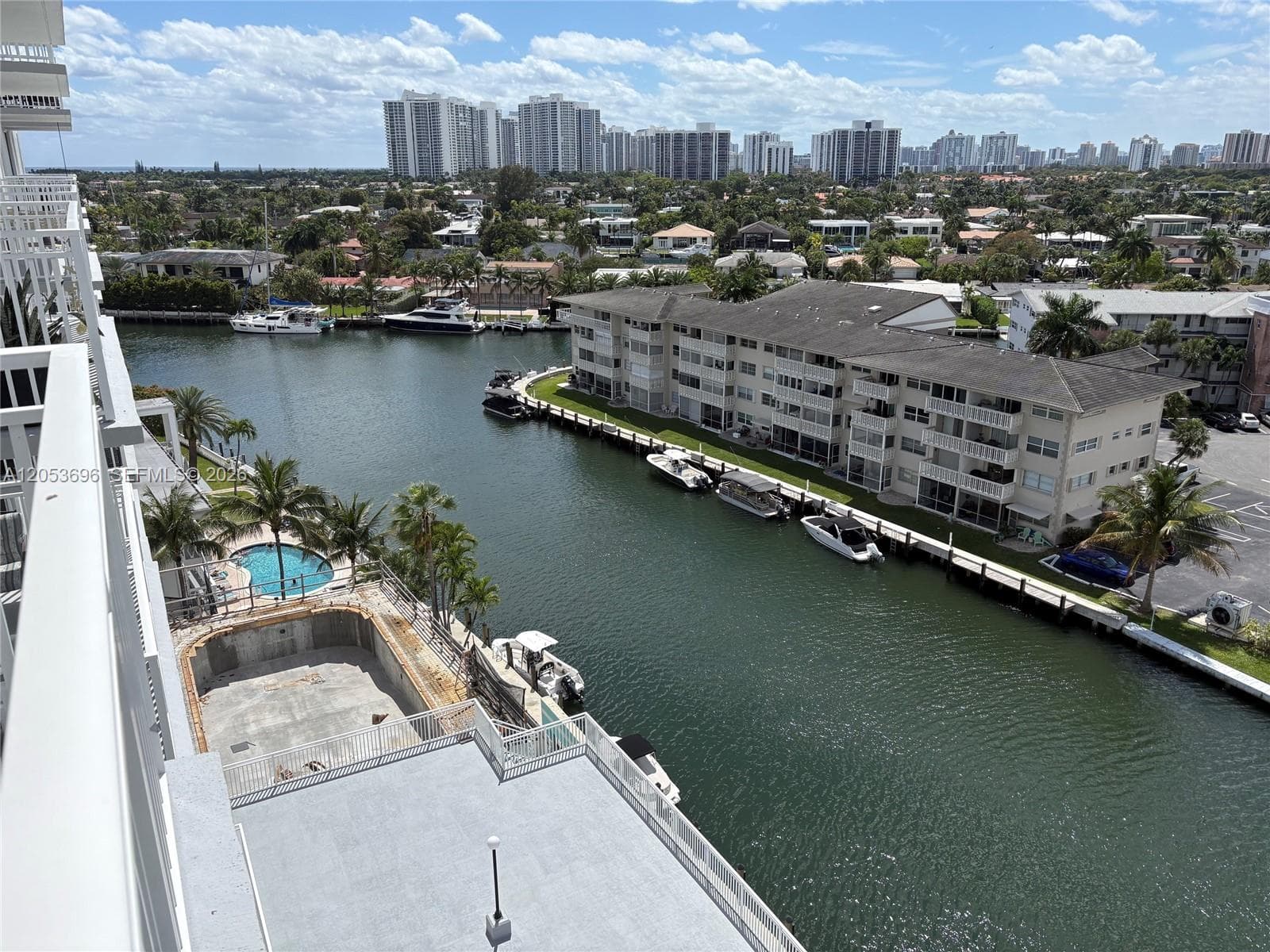 GOLDEN HORN SOUTH CONDO · #10D in Hallandale Beach - Photo 2