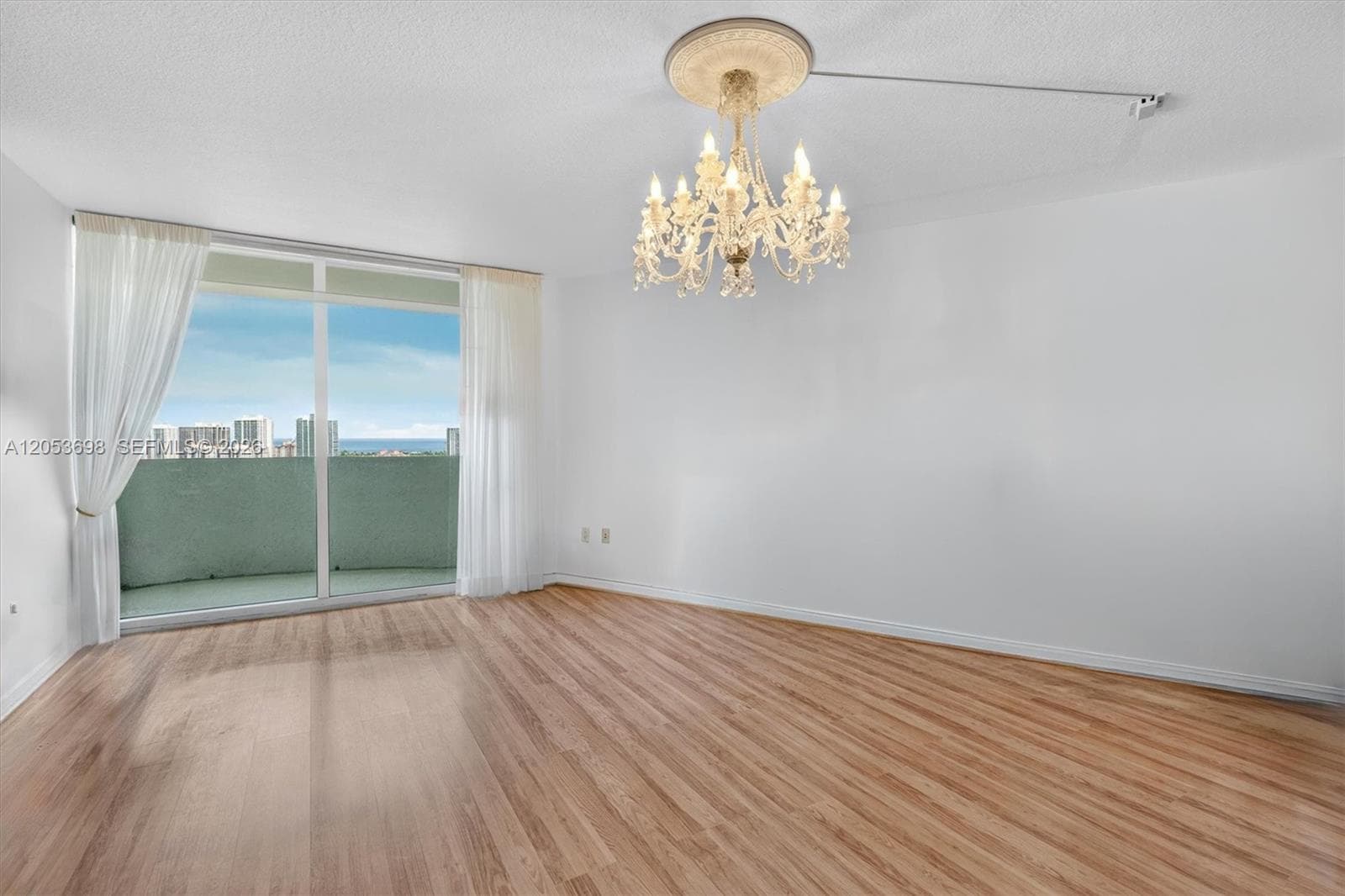 TURNBERRY ON THE GREEN · #2401 in Aventura - Photo 5