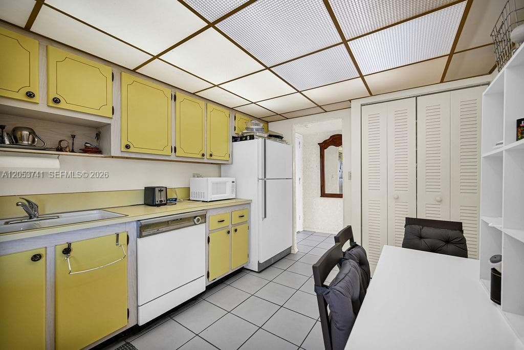 BURLEIGH HOUSE · #435 in Miami Beach - Photo 37