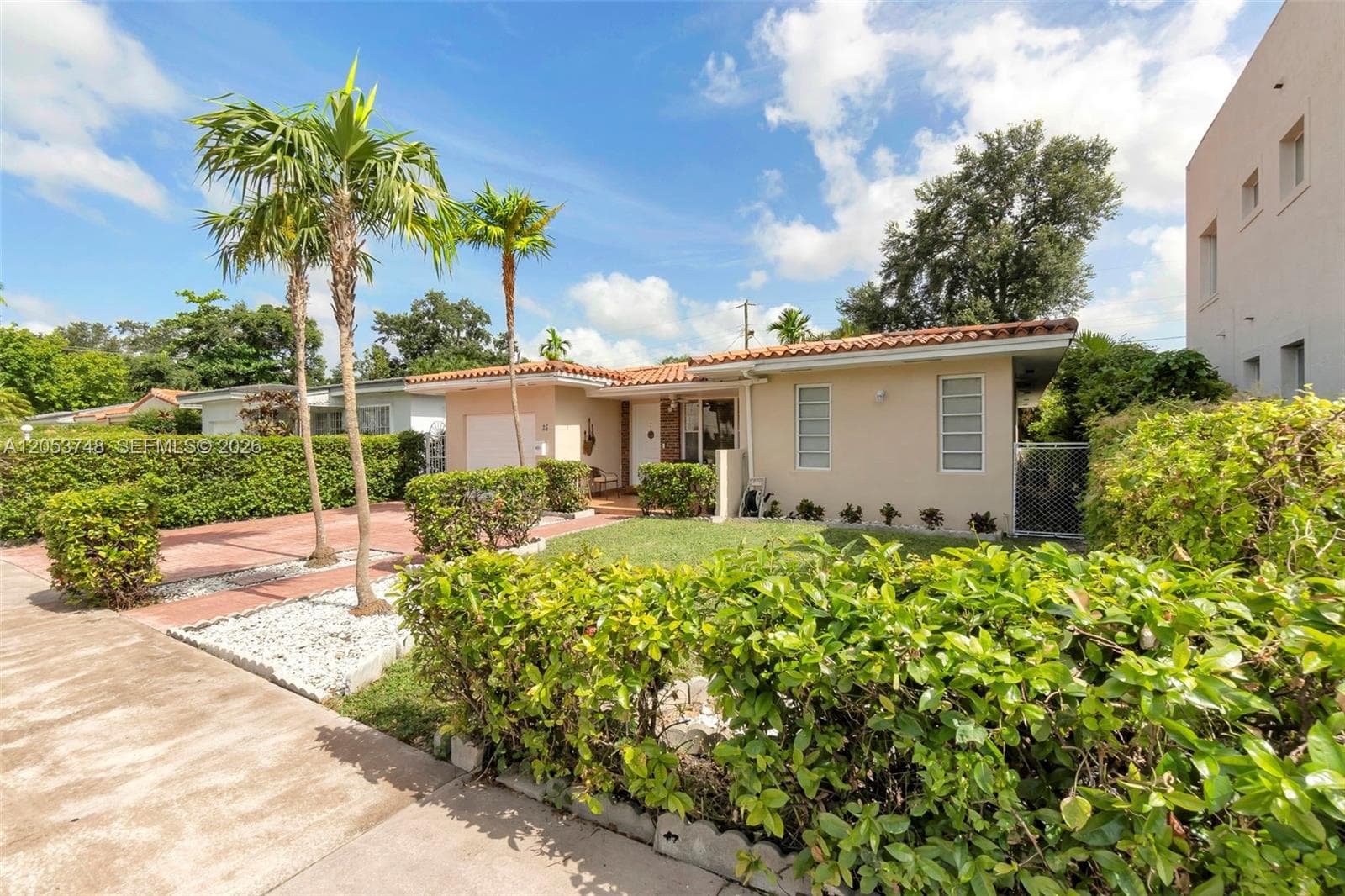 35 Oviedo Ave photo 3