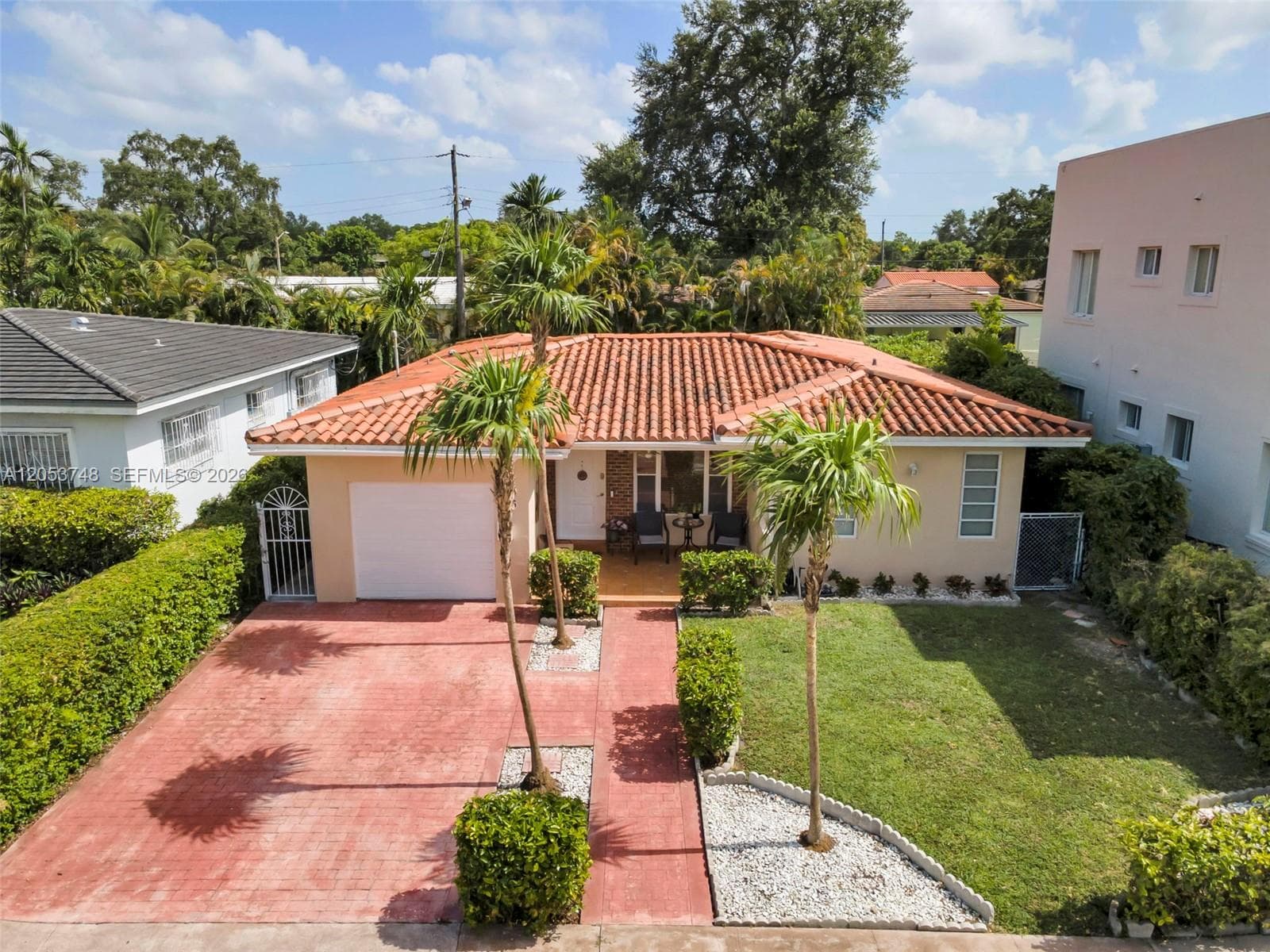 35 Oviedo Ave photo 1