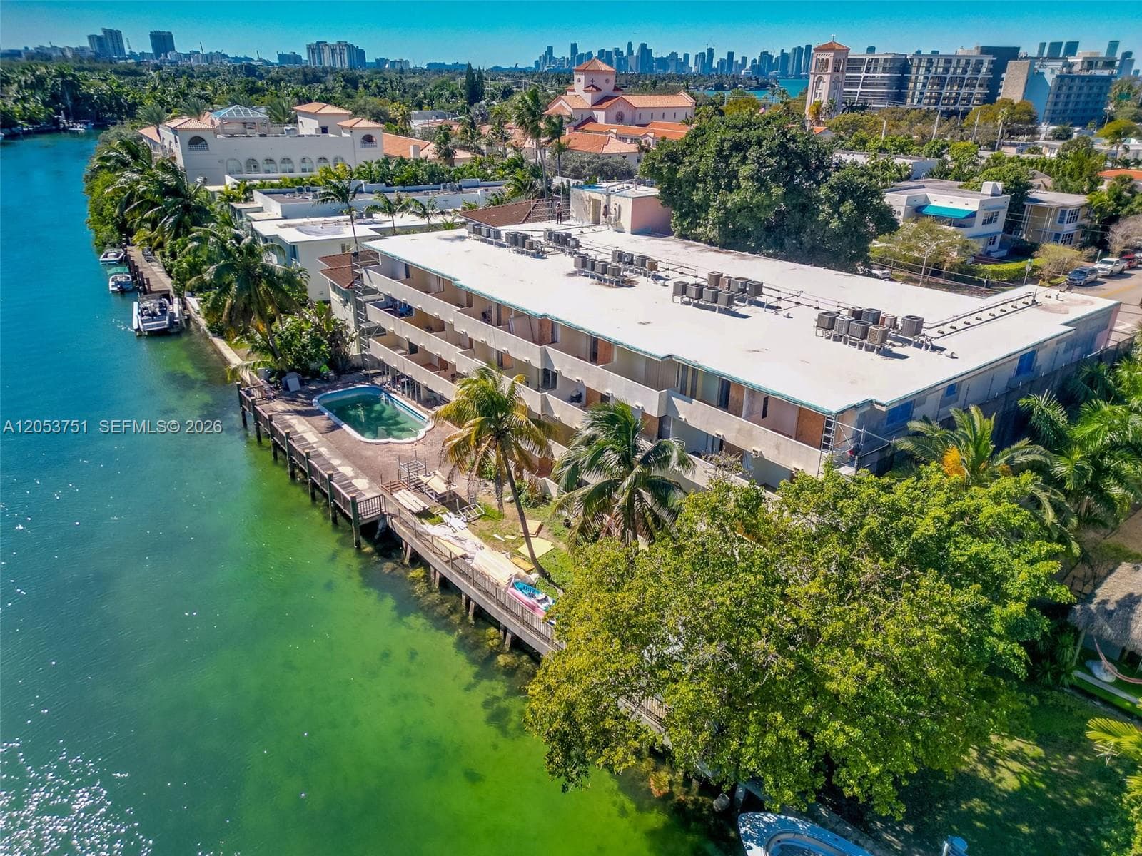 THE CASTILLE CONDO · #38 in Miami Beach - Photo 8