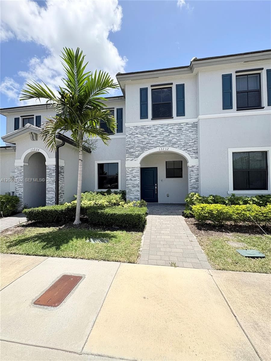 13232 SW 287 TER #. photo 1