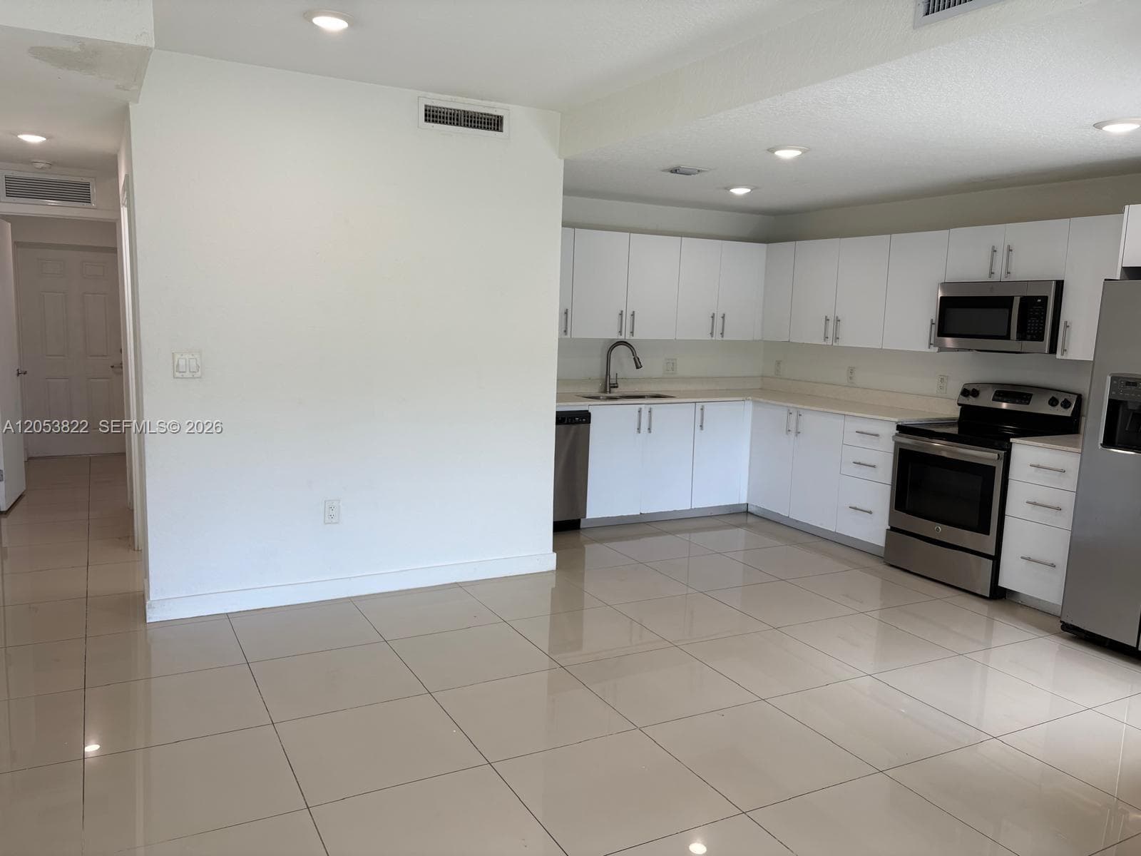 25680 SW 143rd Path photo 7