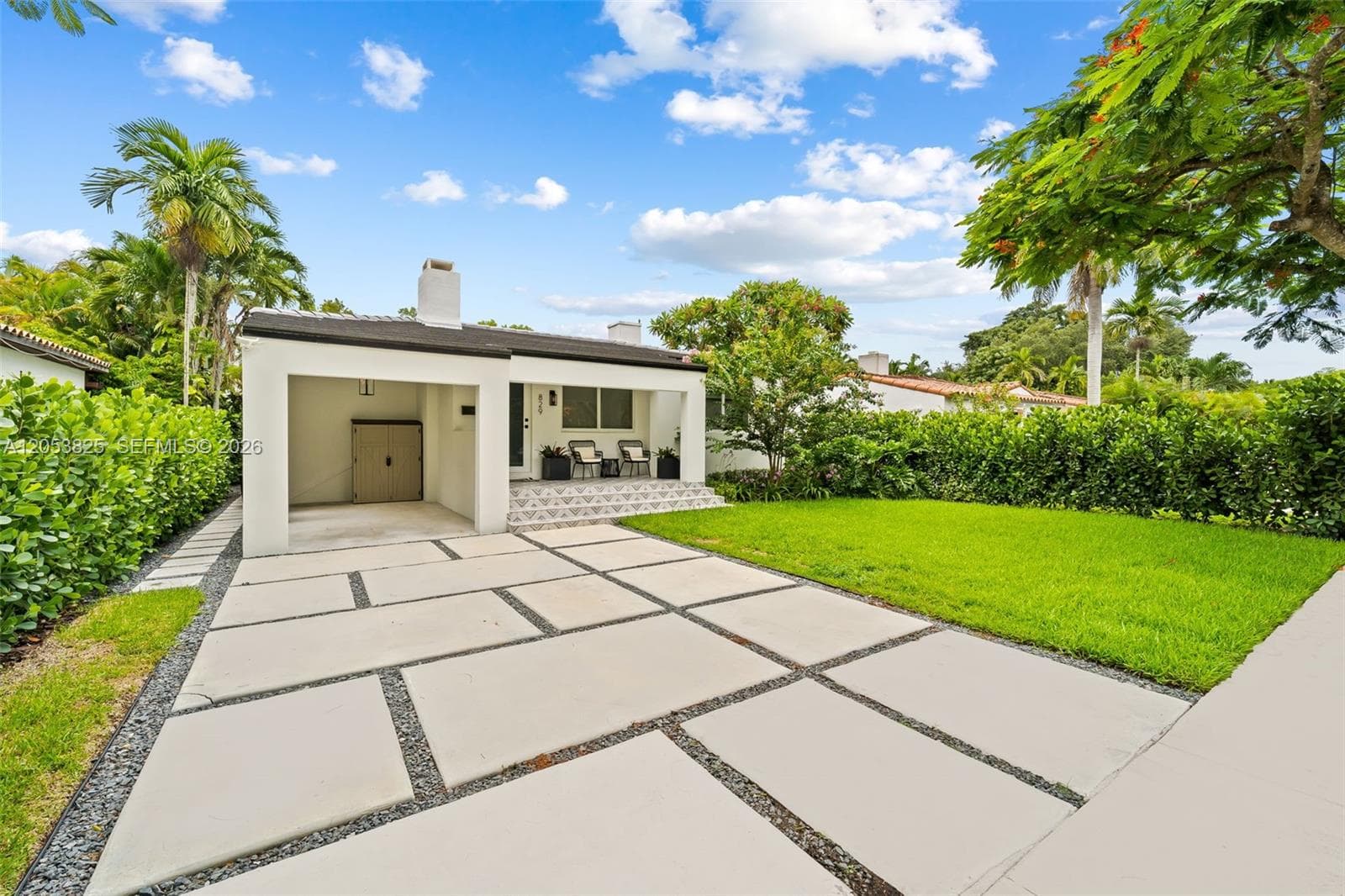 829 Granada Groves Ct photo 2