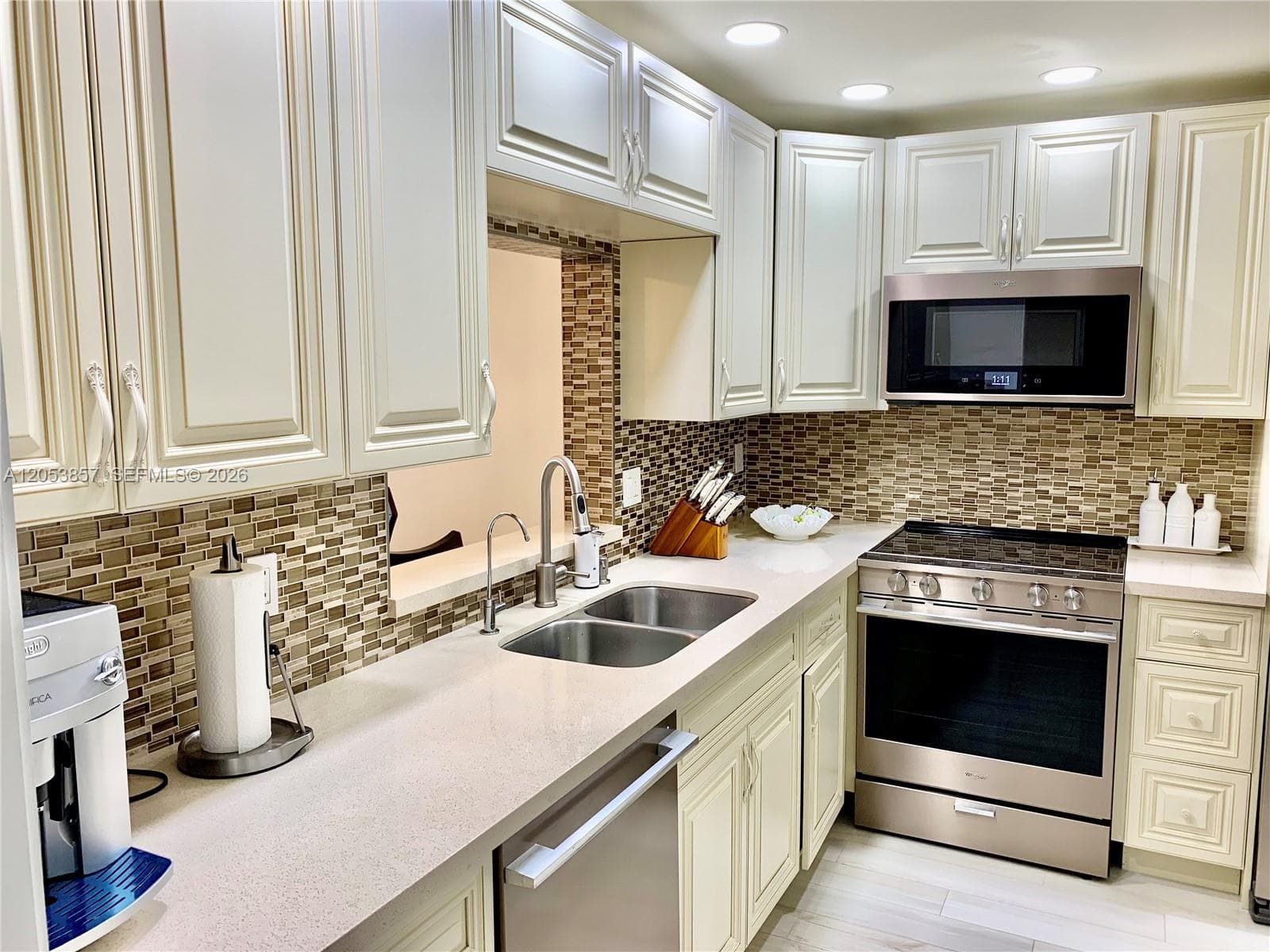 MEADOWBROOK TOWERS E · #301 in Hallandale Beach - Photo 7