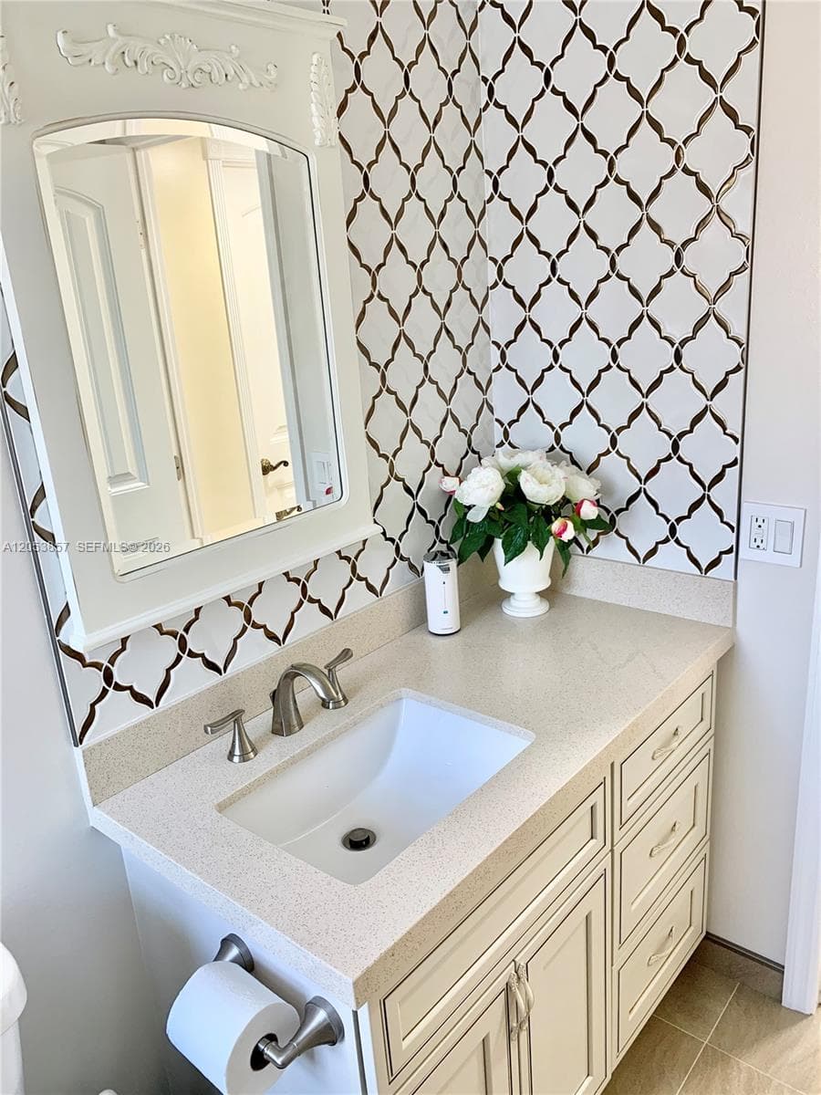 MEADOWBROOK TOWERS E · #301 in Hallandale Beach - Photo 10