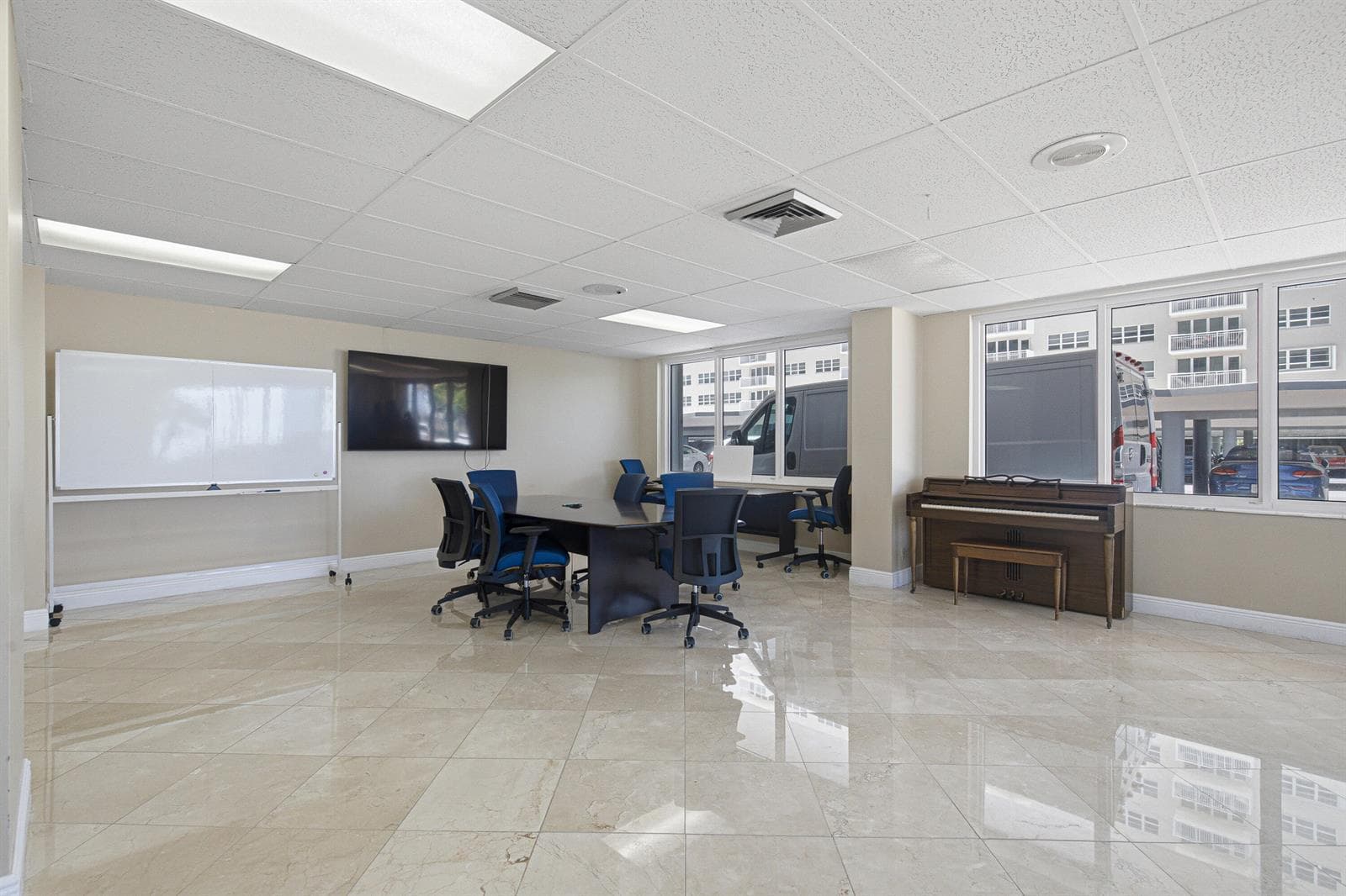Amenities - Meeting Room-B