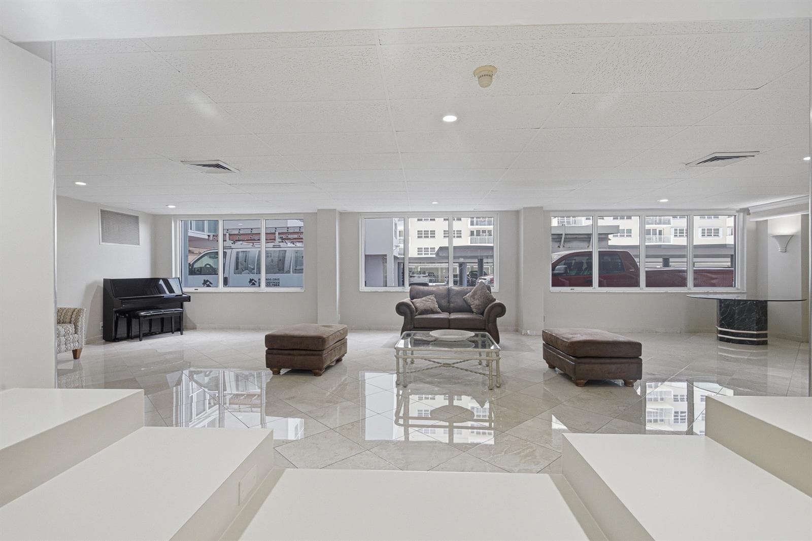 Lobby-C