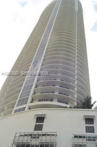 Opera Tower · #1707 in Miami - Photo 6