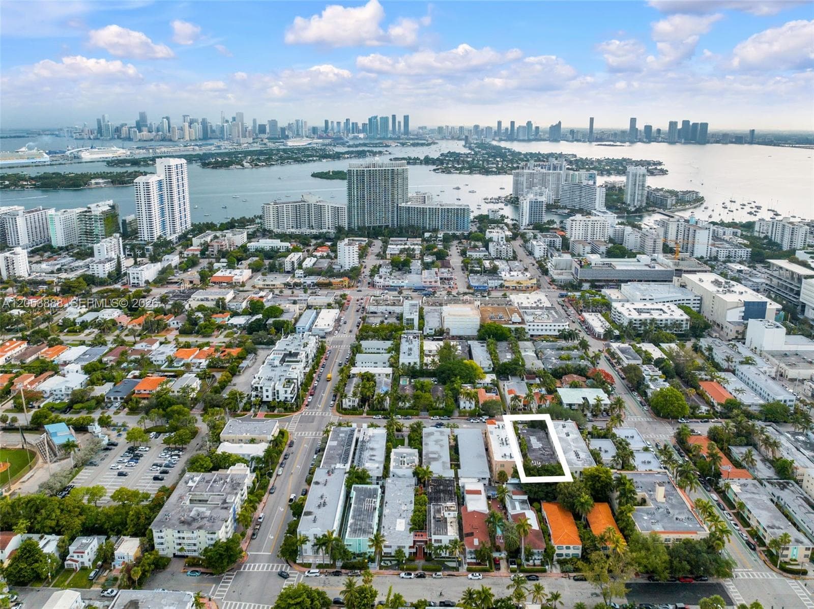 LINCOLN PLACE CONDO · #12 in Miami Beach - Photo 13