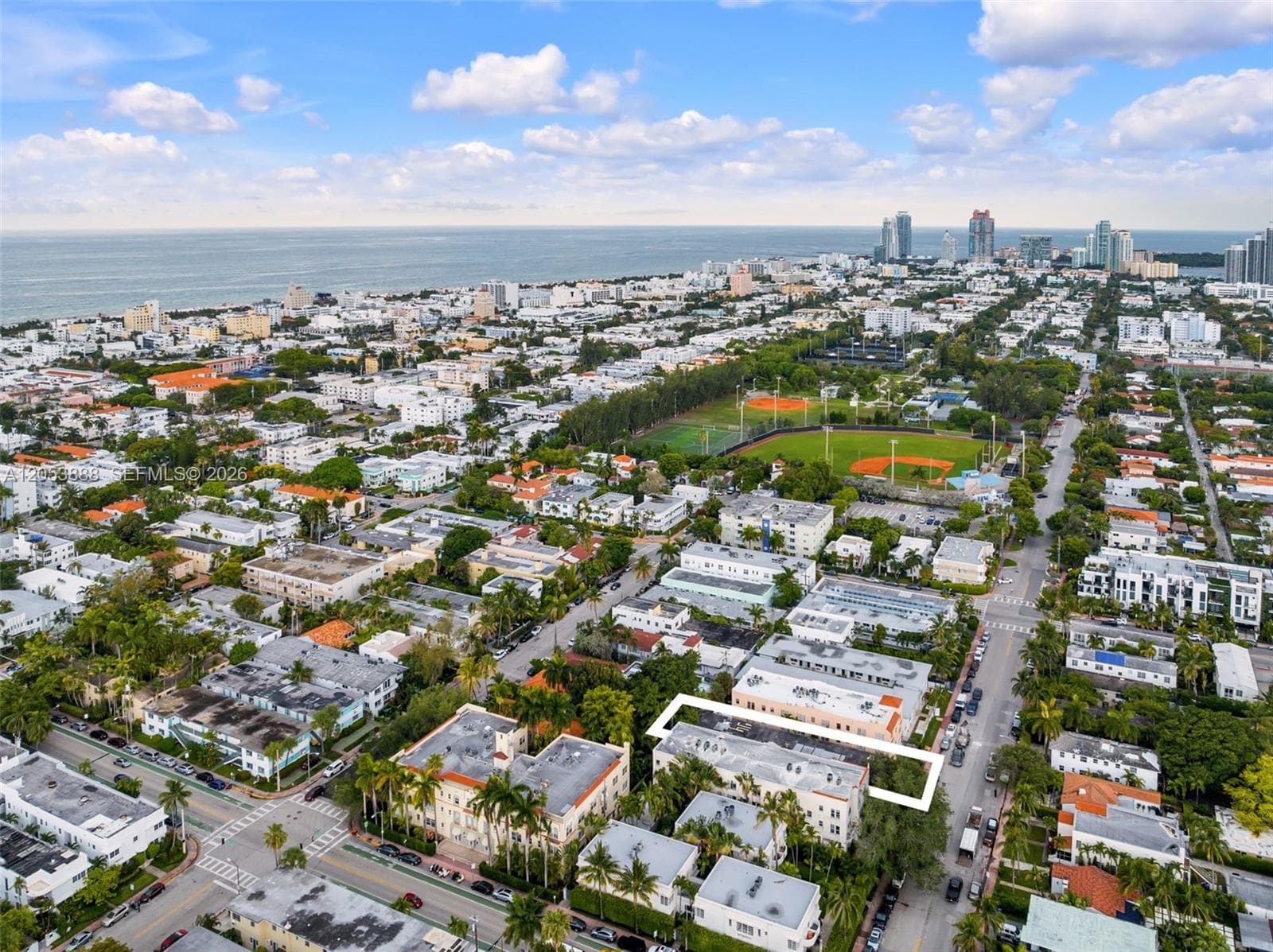 LINCOLN PLACE CONDO · #12 in Miami Beach - Photo 12